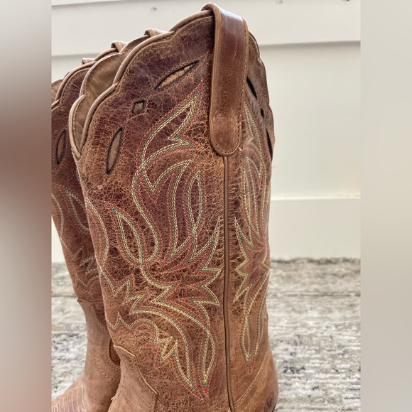 Ariat Tan Leather Heeled Boots - Picture 3 of 10